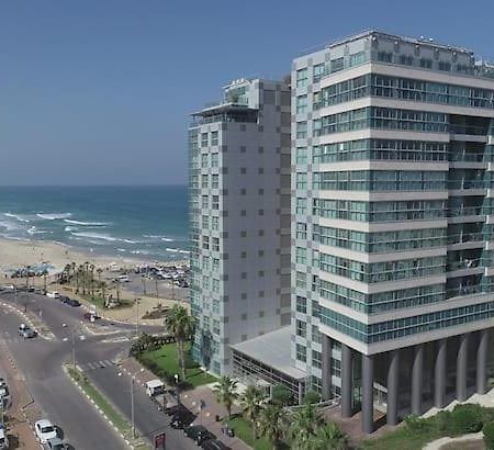 Oceanus Apartment Hotel Herzliya Экстерьер фото