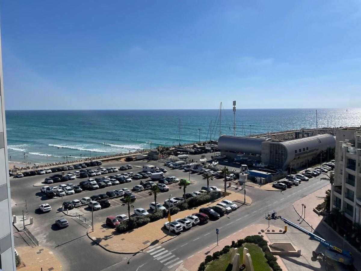 Oceanus Apartment Hotel Herzliya Экстерьер фото