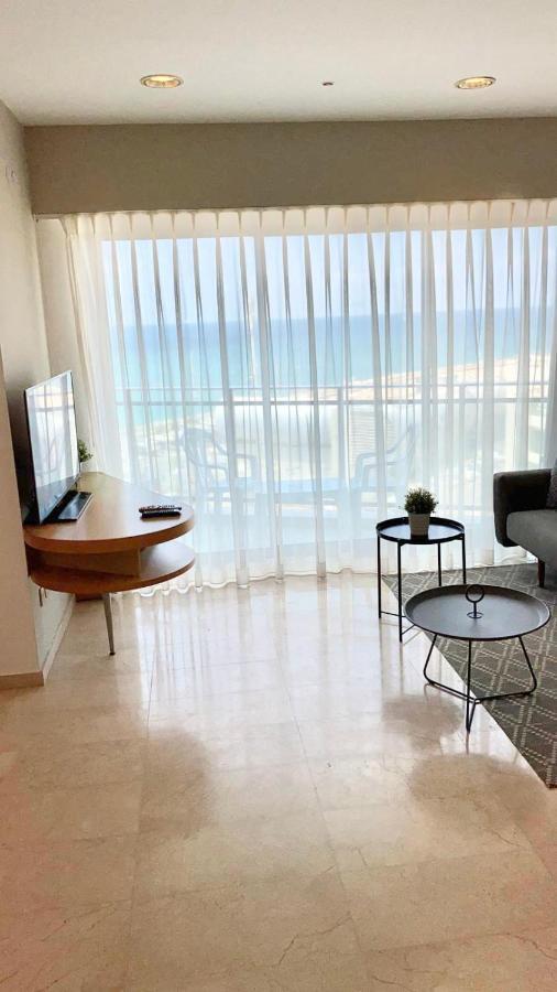 Oceanus Apartment Hotel Herzliya Экстерьер фото
